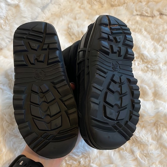 Cute snow boots ⛄️ - Picture 3 of 5